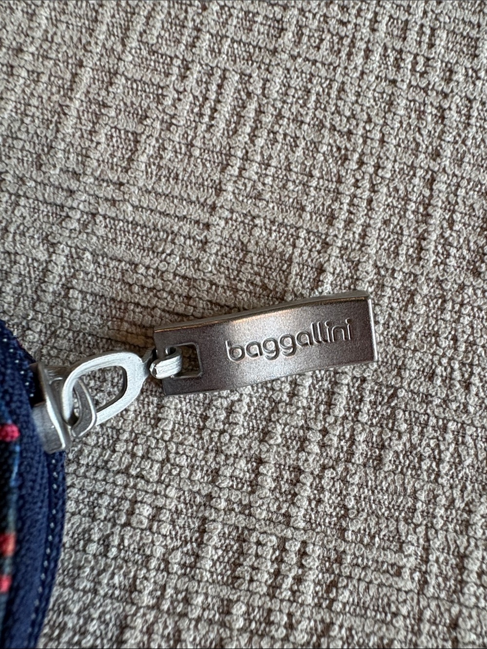 Baggallini wristlet - Picture 6 of 6